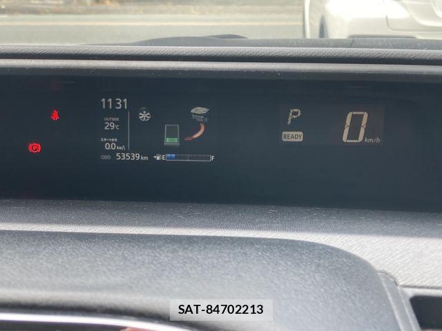 Toyota AQUA 2017-12 8878665-17