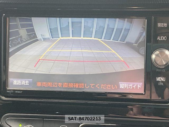 Toyota AQUA 2017-12 8878665-19