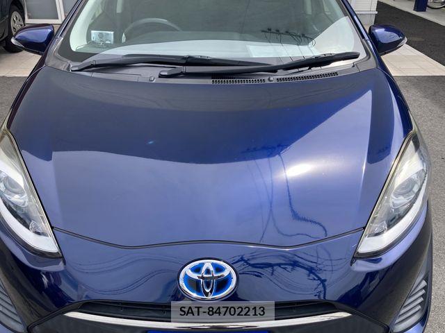 Toyota AQUA 2017-12 8878665-6