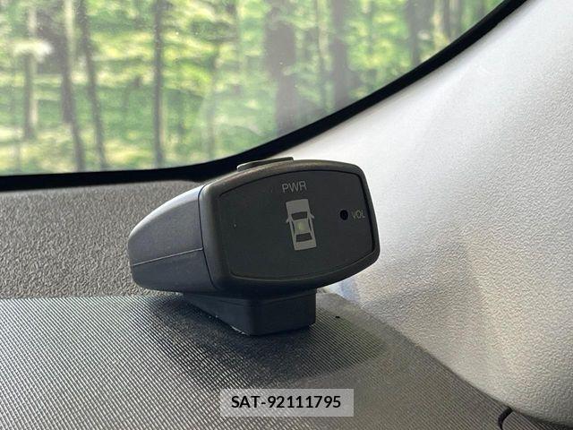 Toyota AQUA 2013-08 8878683-5