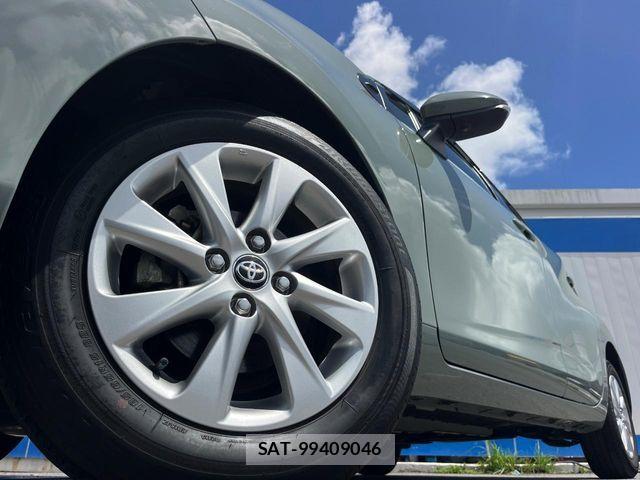 Toyota AQUA 2022-12 8878646-13