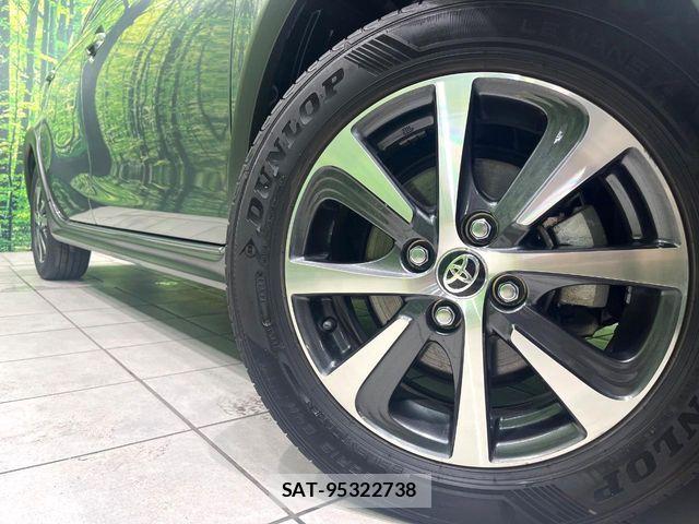 Toyota AQUA 2020-03 8878662-12