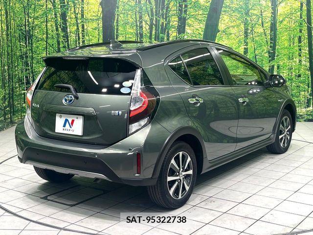 Toyota AQUA 2020-03 8878662-16