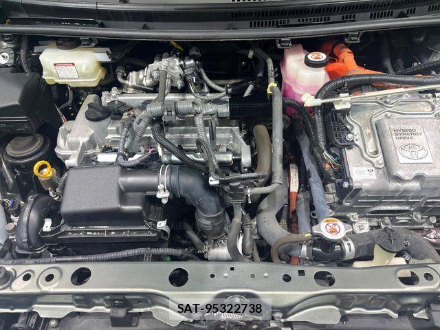 Toyota AQUA 2020-03 8878662-17
