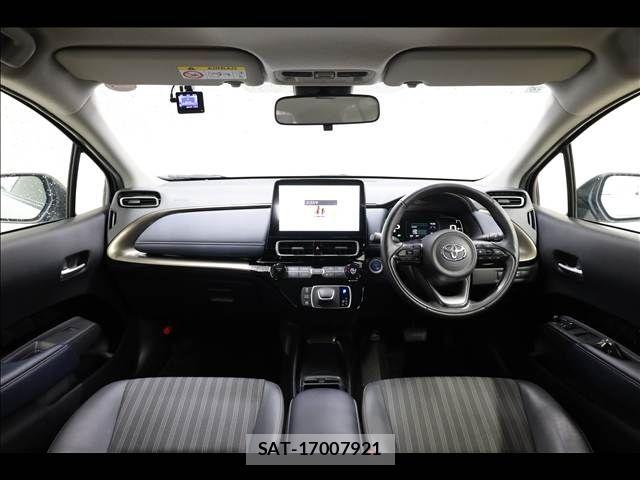 Toyota AQUA 2021-10 8878653-2