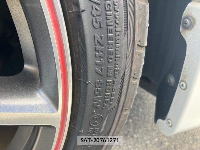 Toyota AQUA 2013-10 8878693-11