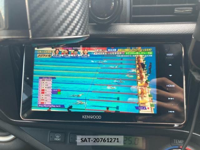 Toyota AQUA 2013-10 8878693-23