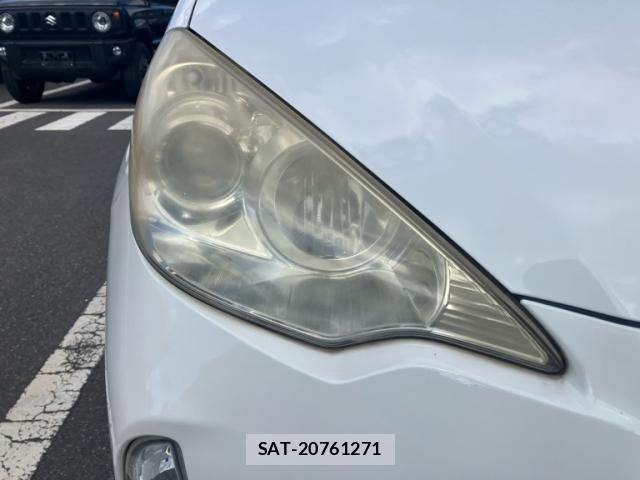 Toyota AQUA 2013-10 8878693-5