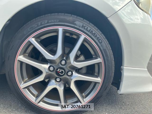 Toyota AQUA 2013-10 8878693-7