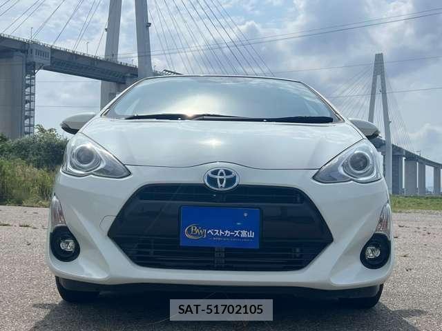 Toyota AQUA 2015-03 8878679-11