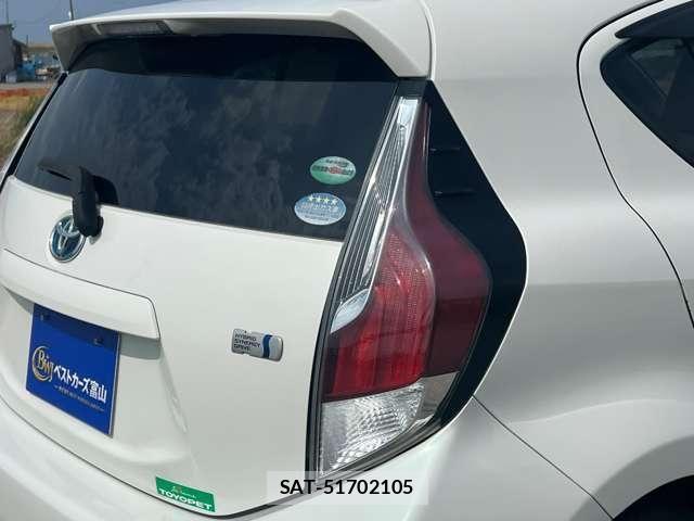 Toyota AQUA 2015-03 8878679-25