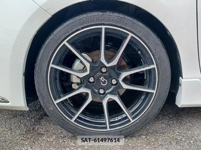 Toyota AQUA 2016-04 8878655-12