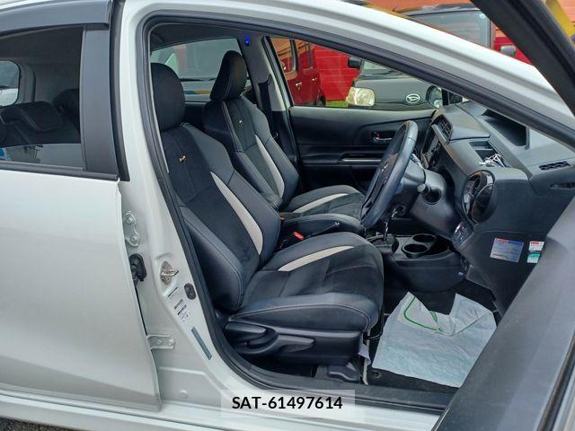 Toyota AQUA 2016-04 8878655-15