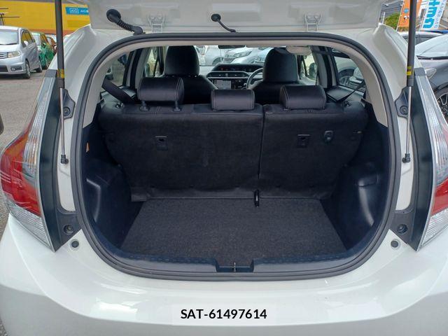 Toyota AQUA 2016-04 8878655-17