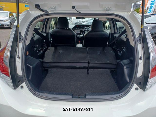 Toyota AQUA 2016-04 8878655-18