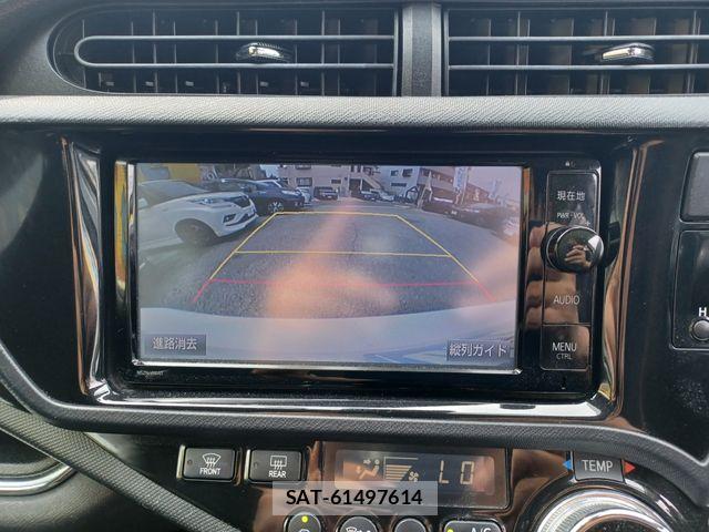 Toyota AQUA 2016-04 8878655-21