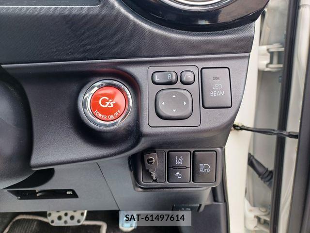 Toyota AQUA 2016-04 8878655-22