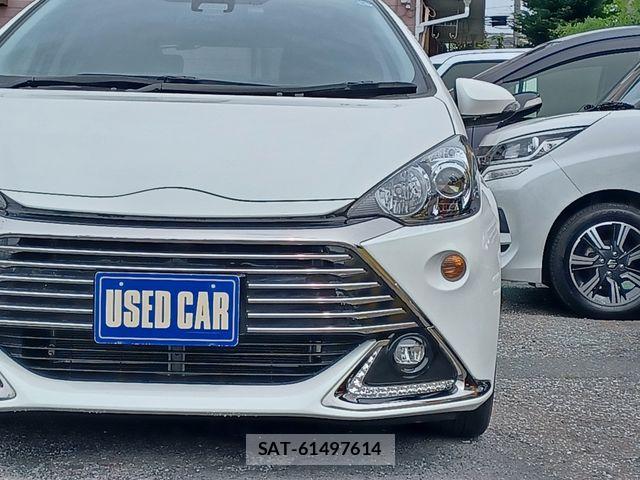 Toyota AQUA 2016-04 8878655-5