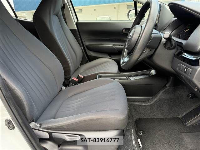 Toyota AQUA 2022-09 8878656-15