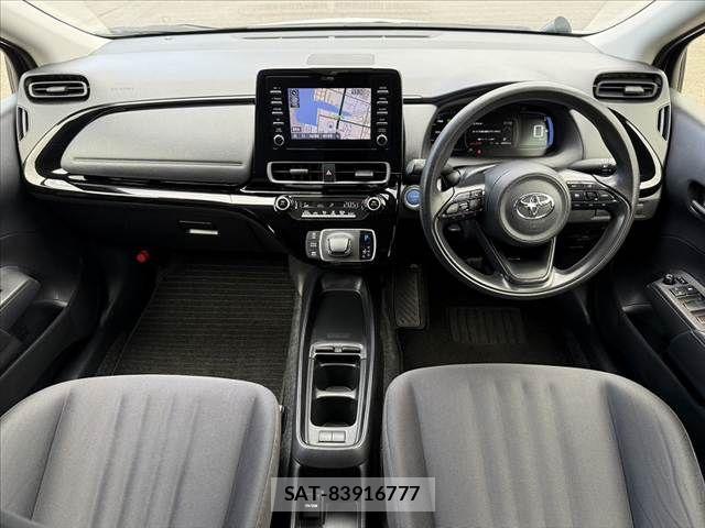 Toyota AQUA 2022-09 8878656-1