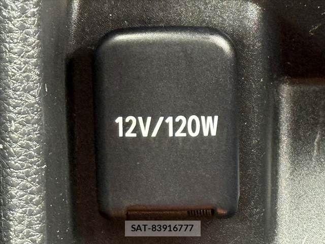 Toyota AQUA 2022-09 8878656-27