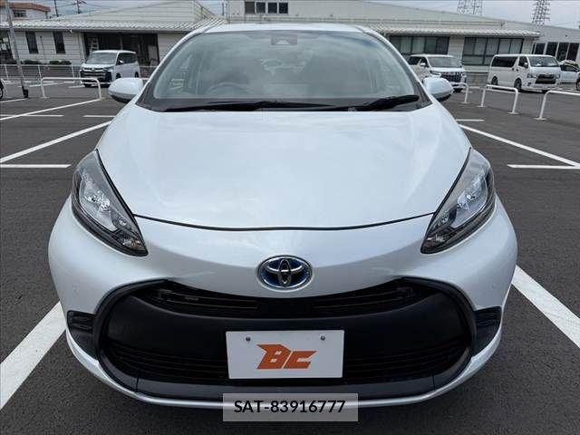 Toyota AQUA 2022-09 8878656-8