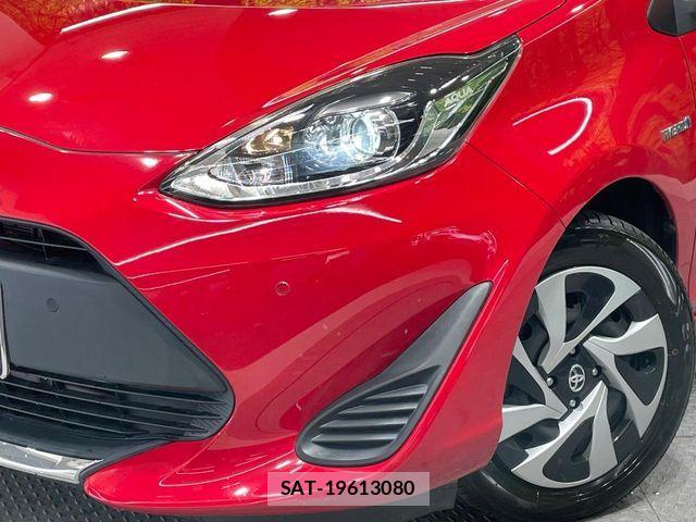 Toyota AQUA 2019-08 8878664-12