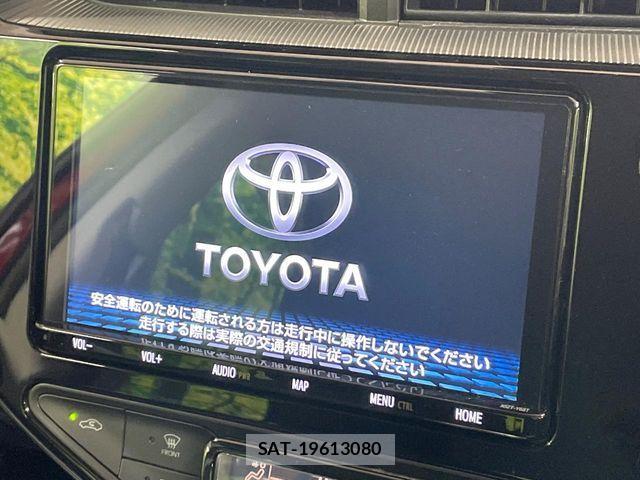 Toyota AQUA 2019-08 8878664-5