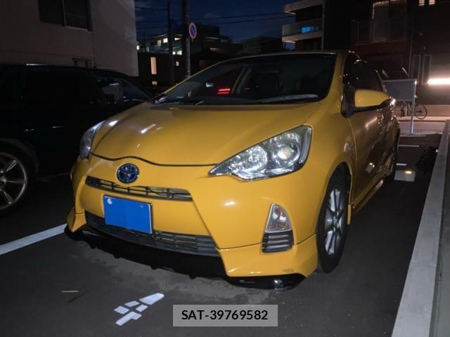 Toyota AQUA 2013-07 8878699-0