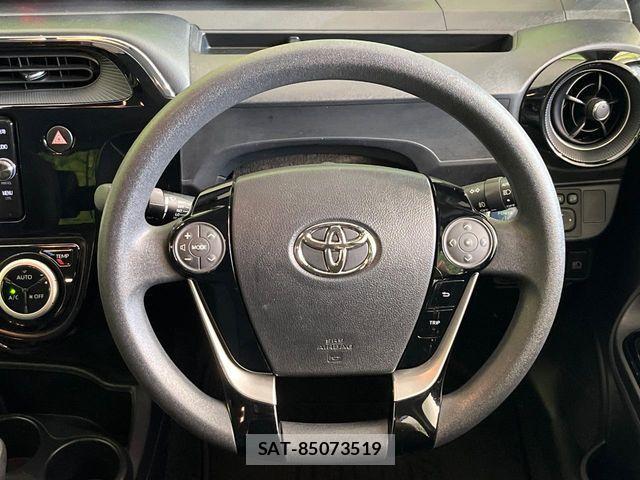 Toyota AQUA 2018-09 8878661-10