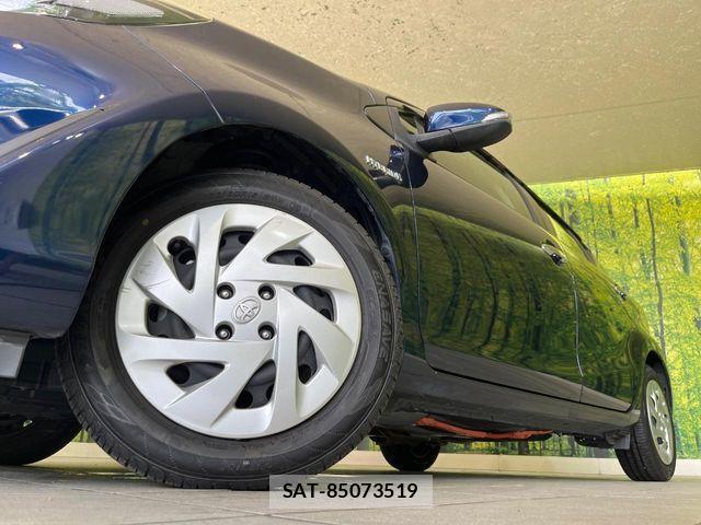 Toyota AQUA 2018-09 8878661-12