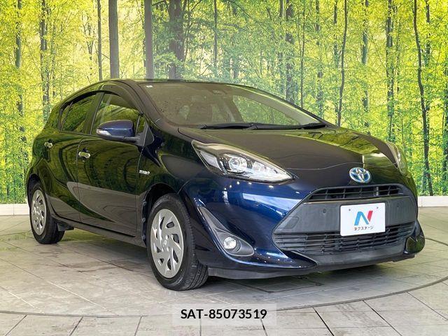 Toyota AQUA 2018-09 8878661-15