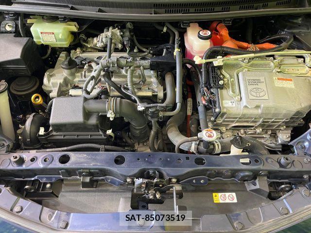 Toyota AQUA 2018-09 8878661-18