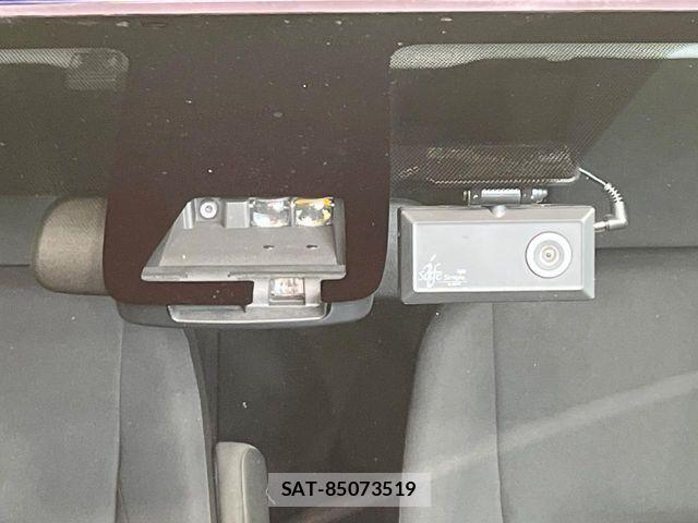 Toyota AQUA 2018-09 8878661-4