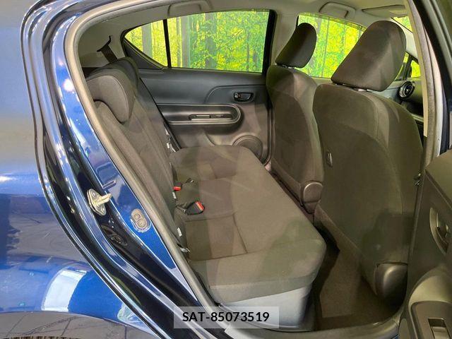 Toyota AQUA 2018-09 8878661-8
