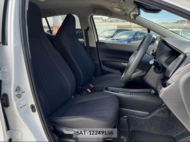 Toyota AQUA 2022-09 8878659-15