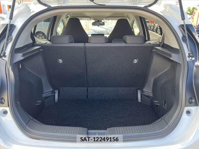 Toyota AQUA 2022-09 8878659-19