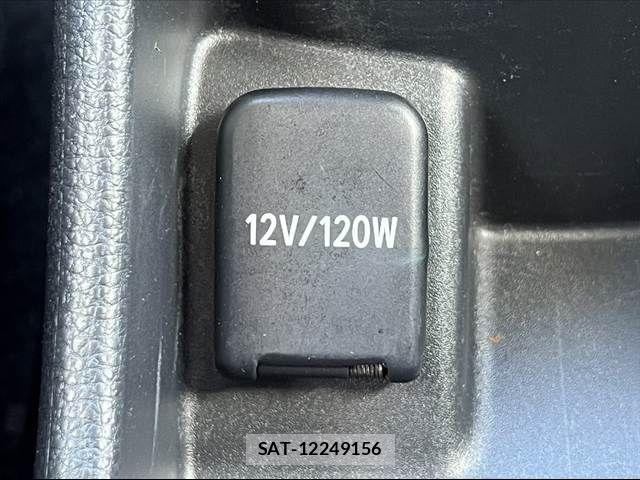 Toyota AQUA 2022-09 8878659-26