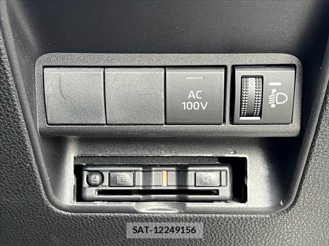 Toyota AQUA 2022-09 8878659-5
