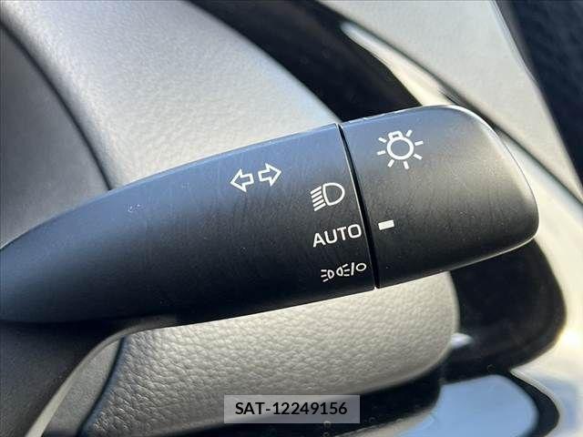 Toyota AQUA 2022-09 8878659-6