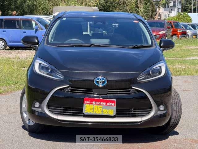 Toyota AQUA 2023-09 8878643-3