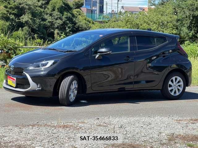 Toyota AQUA 2023-09 8878643-5
