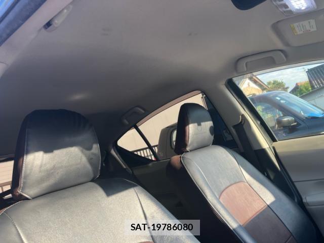 Toyota AQUA 2012-11 8883299-14