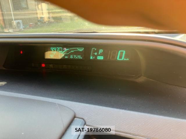 Toyota AQUA 2012-11 8883299-19