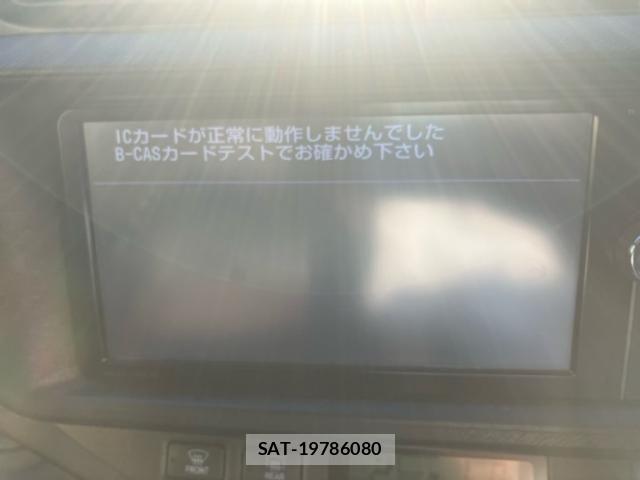 Toyota AQUA 2012-11 8883299-22