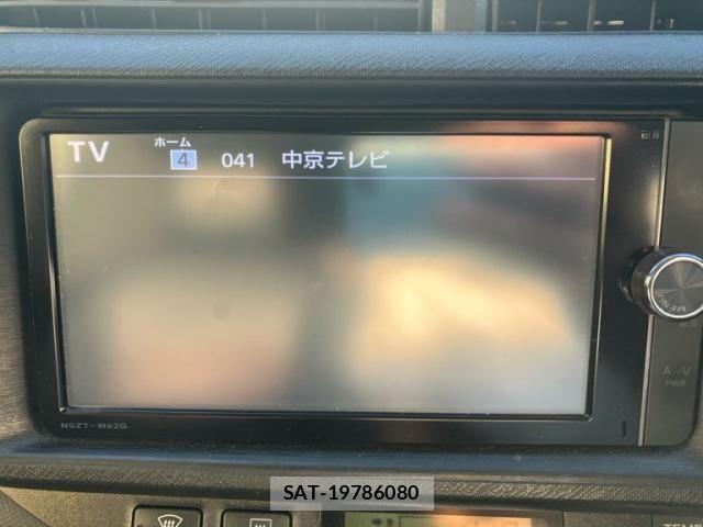 Toyota AQUA 2012-11 8883299-23