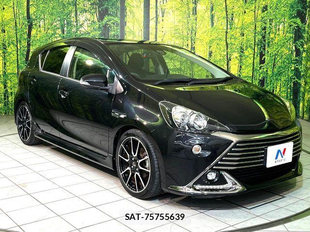 Toyota AQUA 2016-03 8883289-15