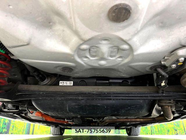 Toyota AQUA 2016-03 8883289-18