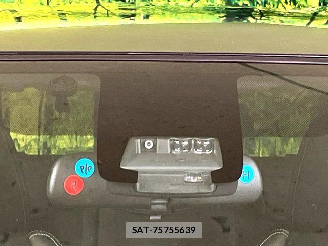 Toyota AQUA 2016-03 8883289-2