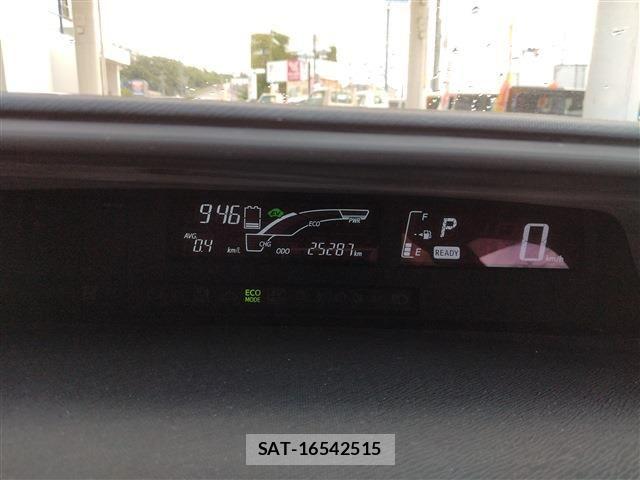 Toyota AQUA 2015-10 8883291-26